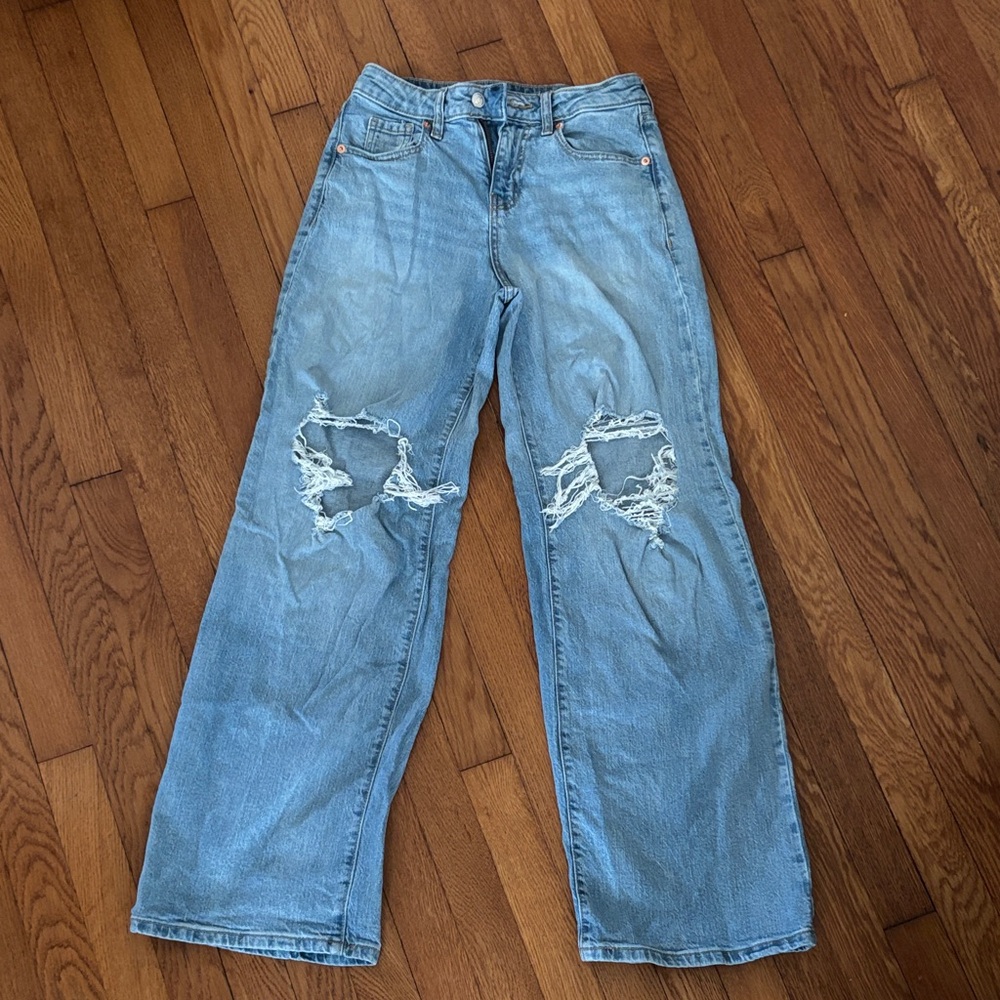 Distressed Wide Leg Jeans